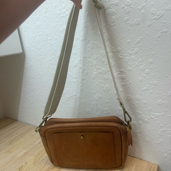 Madewell The Transport Camera Bag - Tan Leather Crossbody - Picture 4 of 7